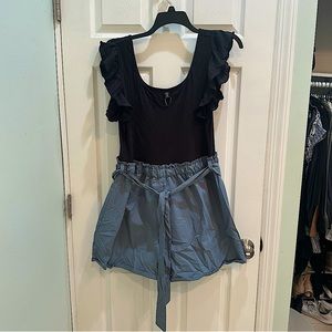 NWT plus size ruffled sleeve belted short romper